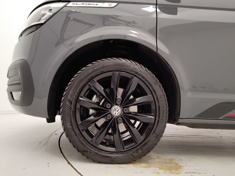 GuidiCar - VOLKSWAGEN INDUSTRIALI California 2023 California - California   BeachPC110 TDIA7 Usato